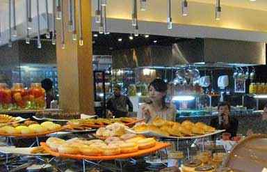 Hotel Crowne Plaza Surya New Delhi