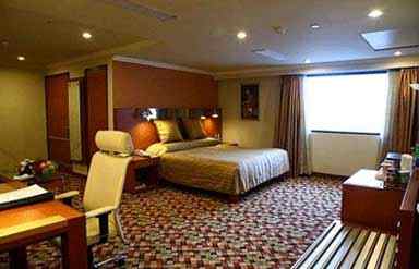 Hotel Crowne Plaza Surya New Delhi