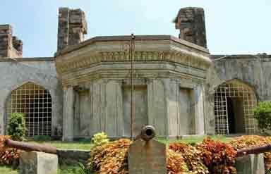 Kondapalli Fort